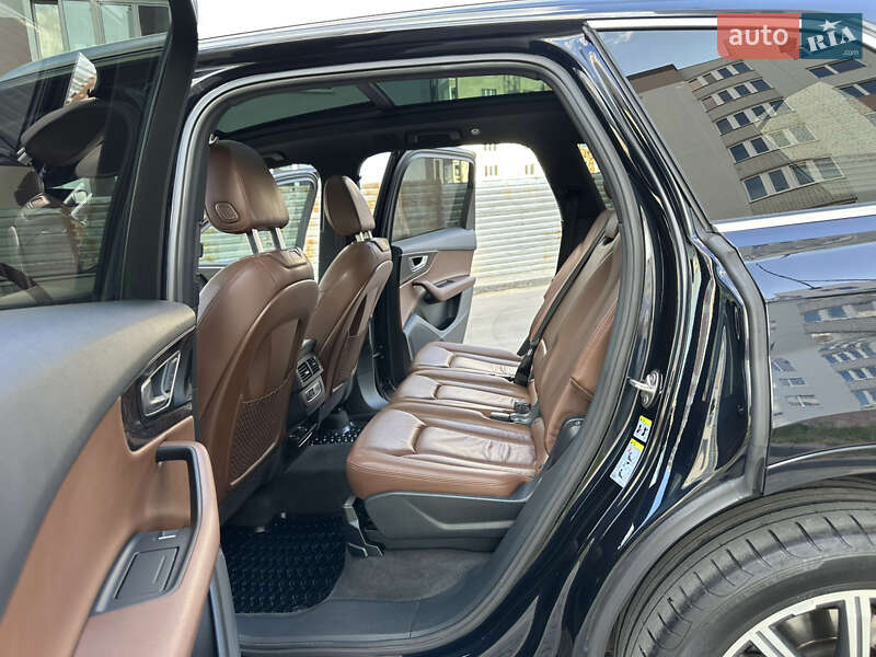 Внедорожник / Кроссовер Audi Q7 2016 в Виннице
