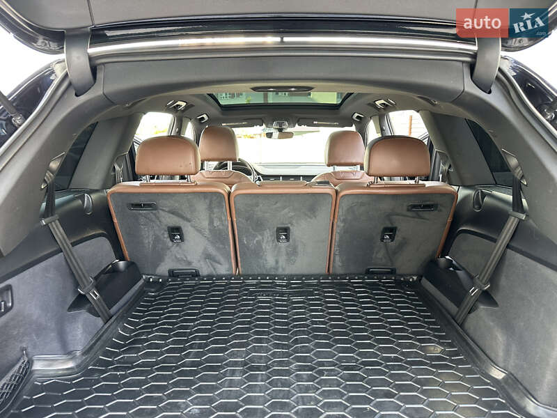 Внедорожник / Кроссовер Audi Q7 2016 в Виннице