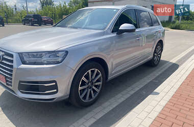 Позашляховик / Кросовер Audi Q7 2017 в 
