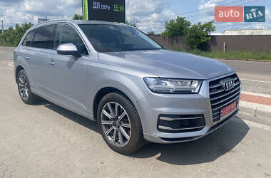 Позашляховик / Кросовер Audi Q7 2017 в 
