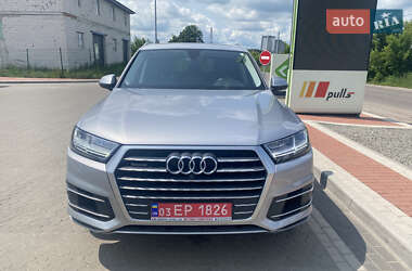Позашляховик / Кросовер Audi Q7 2017 в 