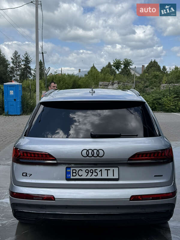 Позашляховик / Кросовер Audi Q7 2022 в Львові
