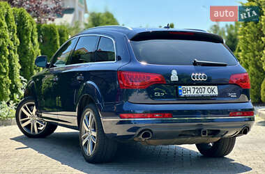 Внедорожник / Кроссовер Audi Q7 2014 в 