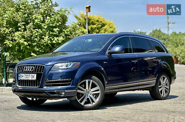 Внедорожник / Кроссовер Audi Q7 2014 в 