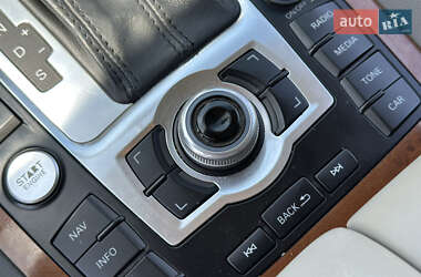 Внедорожник / Кроссовер Audi Q7 2014 в 