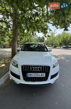 Внедорожник / Кроссовер Audi Q7 2011 в 
