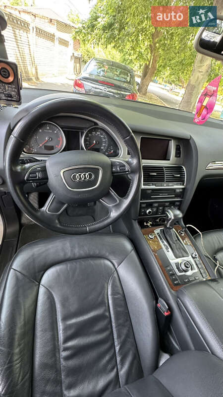 Внедорожник / Кроссовер Audi Q7 2011 в Измаиле