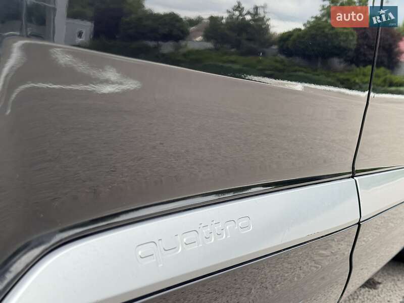 Внедорожник / Кроссовер Audi Q7 2017 в Киеве