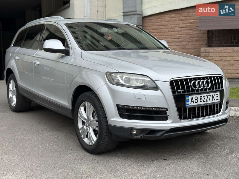 Позашляховик / Кросовер Audi Q7 2014 в Києві