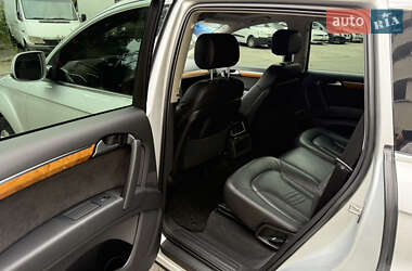 Внедорожник / Кроссовер Audi Q7 2014 в 