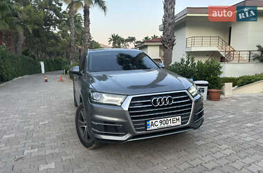 Внедорожник / Кроссовер Audi Q7 2016 в Полтаве