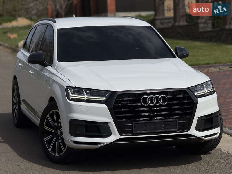 Внедорожник / Кроссовер Audi Q7 2017 в Одессе