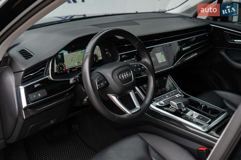 Внедорожник / Кроссовер Audi Q7 2020 в Киеве