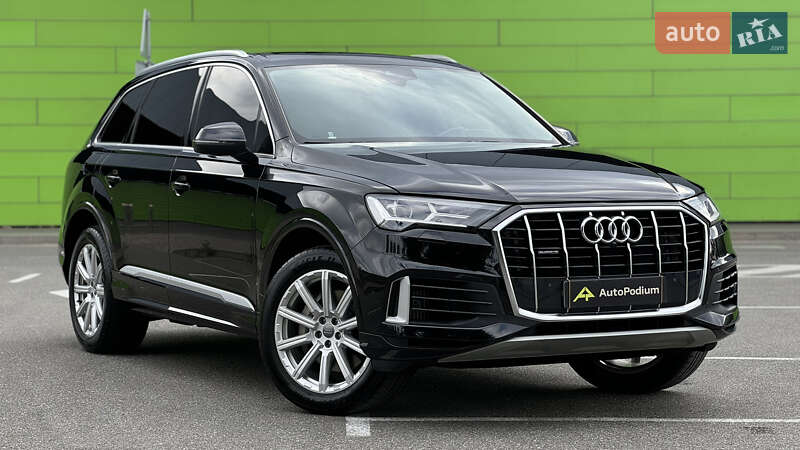 Внедорожник / Кроссовер Audi Q7 2019 в 