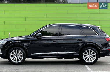 Внедорожник / Кроссовер Audi Q7 2019 в 