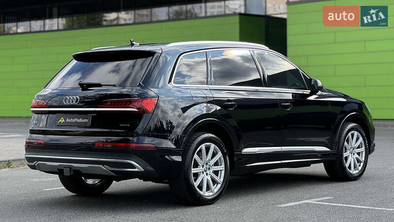 Позашляховик / Кросовер Audi Q7 2019 в Києві фото 8 Позашляховик / Кросовер Audi Q7 2019 в Києві