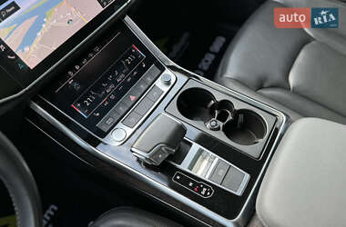 Внедорожник / Кроссовер Audi Q7 2019 в 