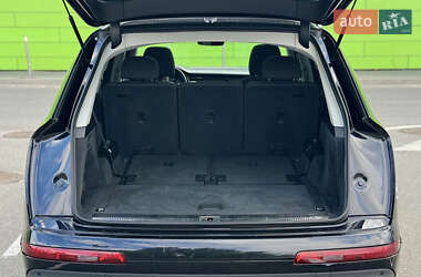 Внедорожник / Кроссовер Audi Q7 2019 в 