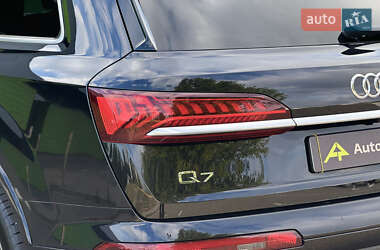 Внедорожник / Кроссовер Audi Q7 2019 в 