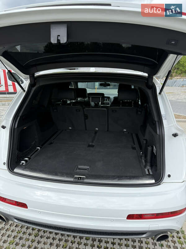 Внедорожник / Кроссовер Audi Q7 2012 в Львове