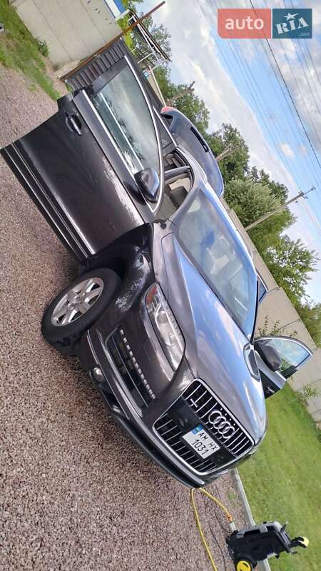Внедорожник / Кроссовер Audi Q7 2011 в Житомире