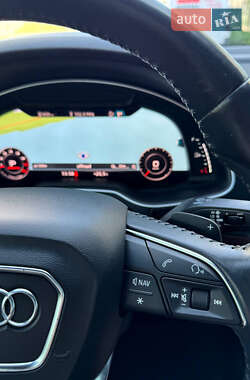 Внедорожник / Кроссовер Audi Q7 2017 в 