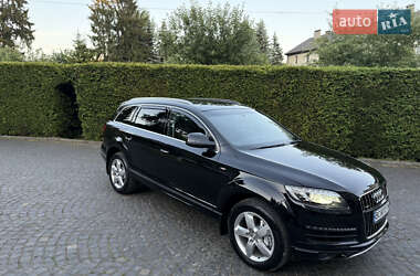 Внедорожник / Кроссовер Audi Q7 2012 в 