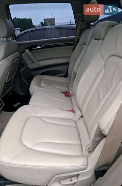 Позашляховик / Кросовер Audi Q7 2006 в 