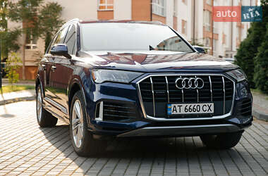 Внедорожник / Кроссовер Audi Q7 2020 в 