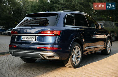 Внедорожник / Кроссовер Audi Q7 2020 в 