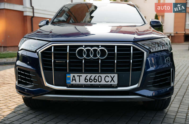 Позашляховик / Кросовер Audi Q7 2020 в Івано-Франківську