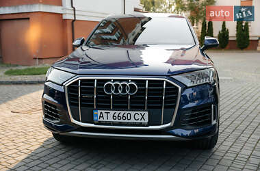 Внедорожник / Кроссовер Audi Q7 2020 в 