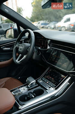 Внедорожник / Кроссовер Audi Q7 2020 в 