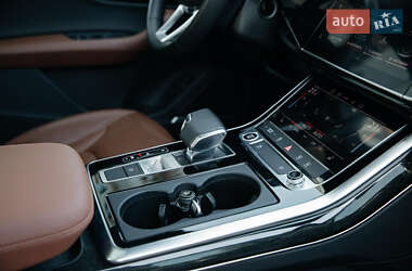 Внедорожник / Кроссовер Audi Q7 2020 в 