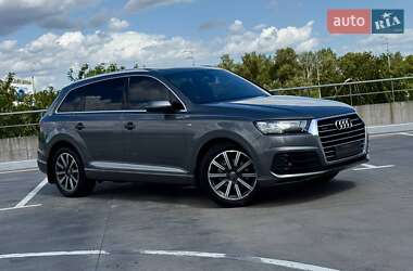 Внедорожник / Кроссовер Audi Q7 2016 в Киеве