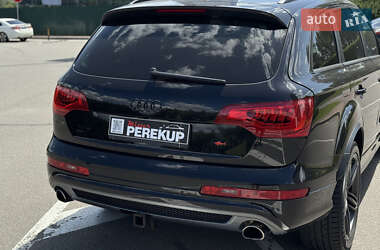 Внедорожник / Кроссовер Audi Q7 2015 в 
