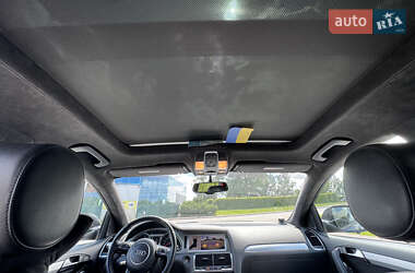 Внедорожник / Кроссовер Audi Q7 2015 в 