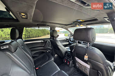 Внедорожник / Кроссовер Audi Q7 2015 в 
