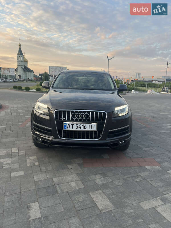 Позашляховик / Кросовер Audi Q7 2010 в Хусті