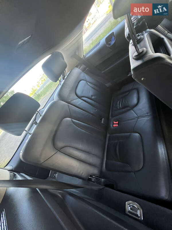 Позашляховик / Кросовер Audi Q7 2010 в Хусті
