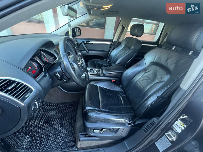 Позашляховик / Кросовер Audi Q7 2010 в Хусті