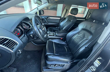 Внедорожник / Кроссовер Audi Q7 2010 в 
