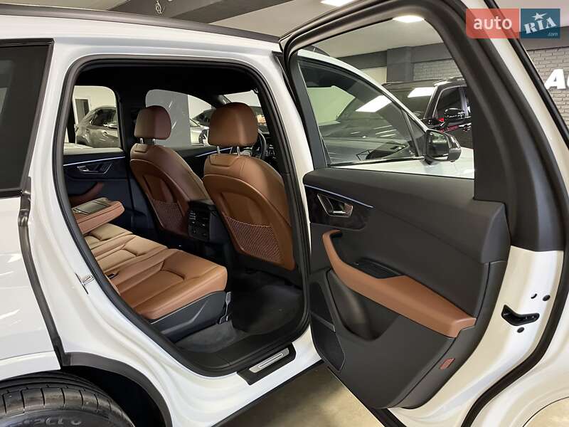 Позашляховик / Кросовер Audi Q7 2024 в Львові фото 37 Позашляховик / Кросовер Audi Q7 2024 в Львові