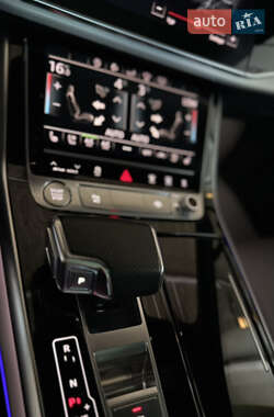 Внедорожник / Кроссовер Audi Q7 2020 в 