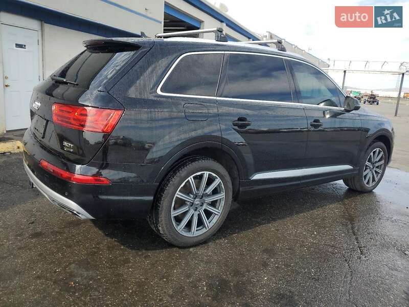 Позашляховик / Кросовер Audi Q7 2017 в Житомирі