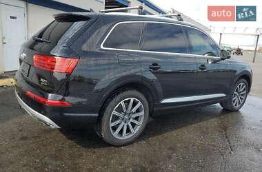 Внедорожник / Кроссовер Audi Q7 2017 в 
