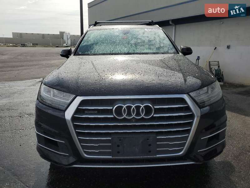 Позашляховик / Кросовер Audi Q7 2017 в Житомирі