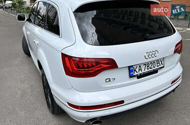 Внедорожник / Кроссовер Audi Q7 2012 в 