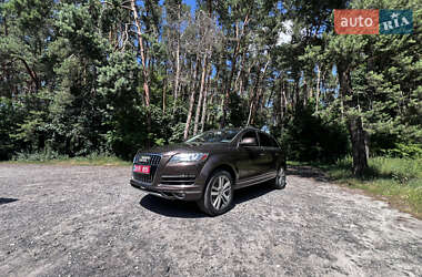 Позашляховик / Кросовер Audi Q7 2014 в 