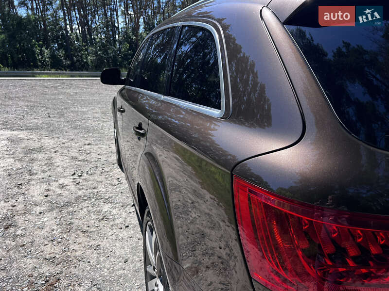 Внедорожник / Кроссовер Audi Q7 2014 в Владимире